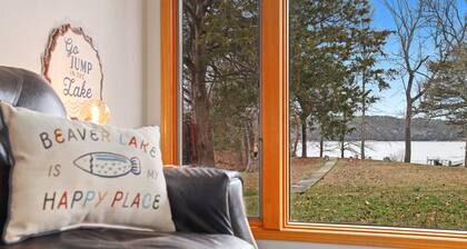 Ninnie & Papaw's Paradise Cove on Beaver Lake