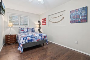 4 bedrooms, free WiFi, bed sheets