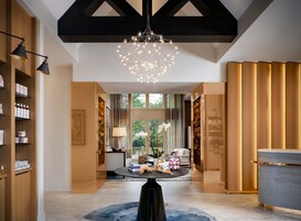 Couples treatment rooms, body treatments, body wraps, body scrubs