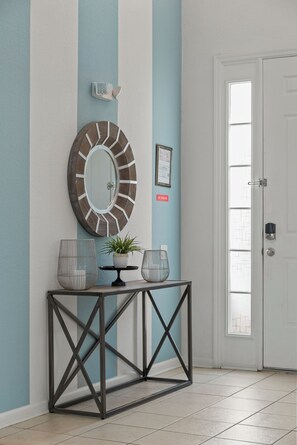 Interior - 5% & 10% Discounts 2 King Ensuite on First Floor with Very Private Pool 5BD/5BA (Kissimmee)