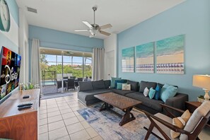 Smart TV, video games, table football, books - 5% & 10% Discounts 2 King Ensuite on First Floor with Very Private Pool 5BD/5BA (Kissimmee)