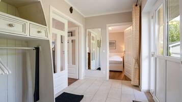 2 Schlafzimmer, Bügeleisen/Bügelbrett, Reisekinderbett, kostenloses WLAN