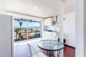 Apartment | Dining