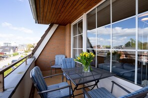 Outdoor dining - Vacation apartment "Abendsonne" up to 3 persons (non-smoking) (Niendorf/Ostsee)