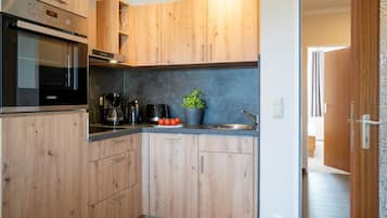 Kühlschrank, Ofen, Herdplatte, Geschirrspüler
