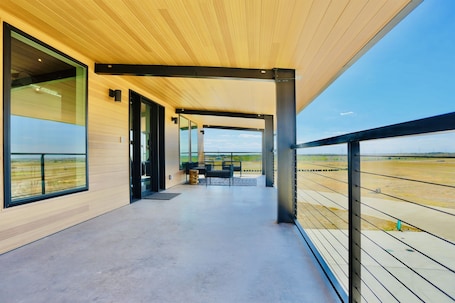 Terrace/patio. Wake up at the track for your next driving event!