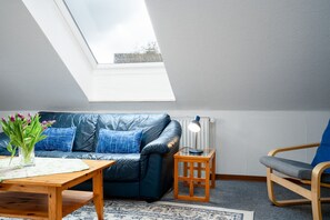 TV - Vacation apartment "Hartig 2" up to 2 persons (non-smoking) (Niendorf/Ostsee)