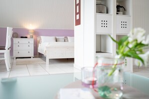 1 bedroom, travel crib, free WiFi - Vacation apartment "Ankes Gästehaus 1" up to 4 persons (non-smoking) (Niendorf/Ostsee)