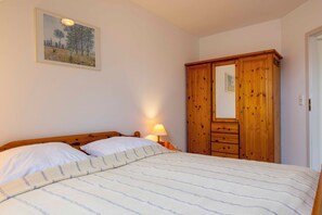 1 bedroom, free WiFi - Vacation apartment "Musick-Jischa" for up to 2 persons (non-smokers) (Niendorf/Ostsee)