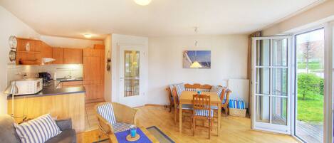 TV, DVD player, stereo