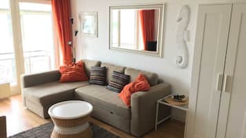 Fernseher, Stereoanlage