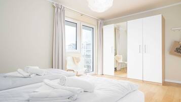 2 Schlafzimmer, Reisekinderbett, kostenloses WLAN, Bettwäsche