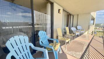 Condo, 2 Bedrooms, Balcony, Partial Ocean View | Balcony view
