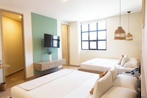 Deluxe Double Room | 1 bedroom, premium bedding, down duvets, pillow-top beds