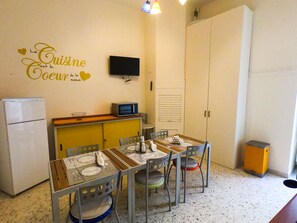 Shared kitchen facilities