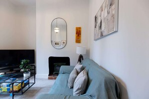 TV, fireplace, offices