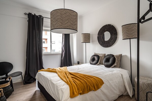 2 bedrooms, WiFi, bed sheets - Cardaria Apartment, Penha de França, Lisbon (Lisboa)