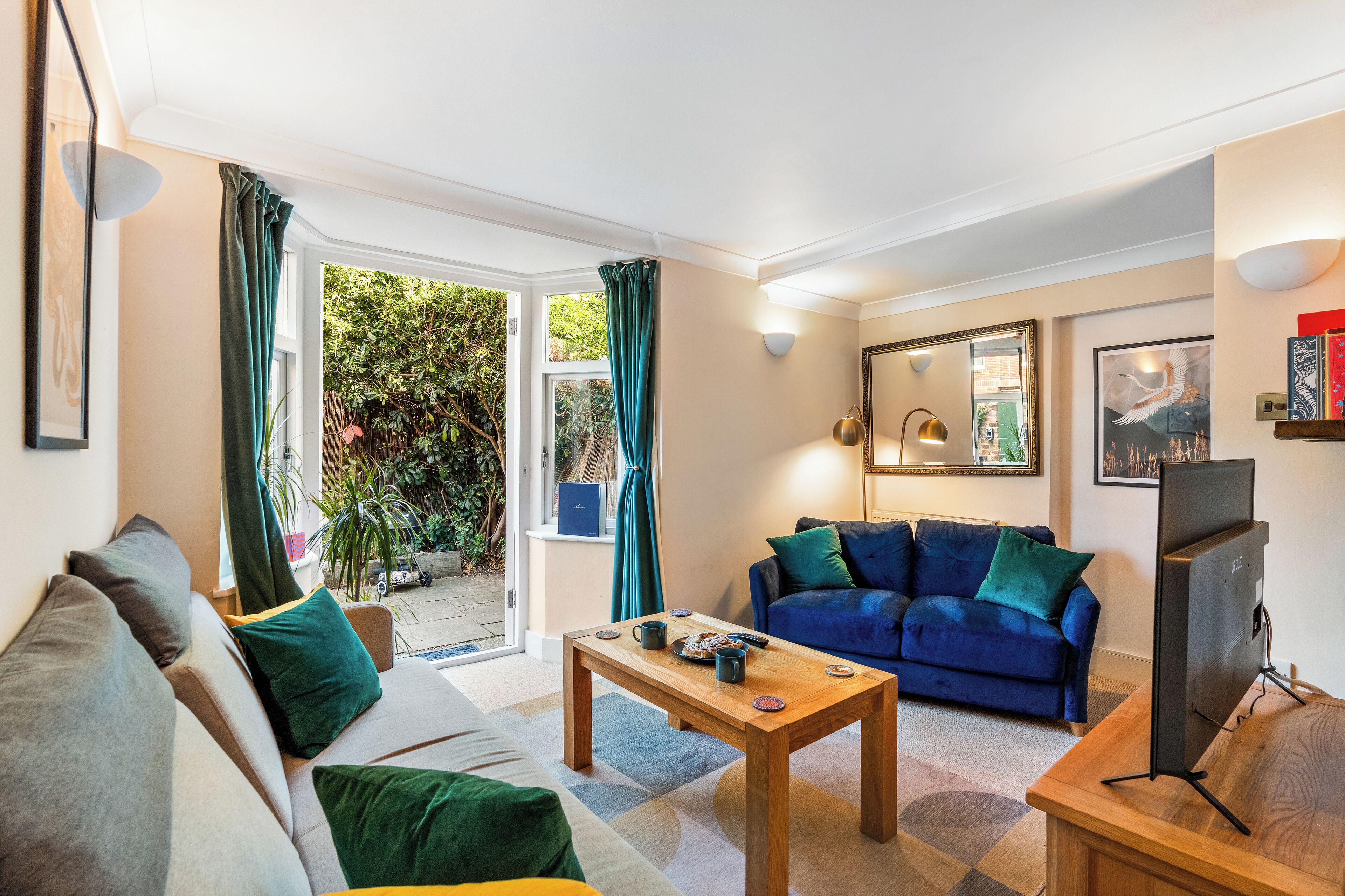 TV connectée, jeux vidéo, lecteur de DVD, chaîne hi-fi