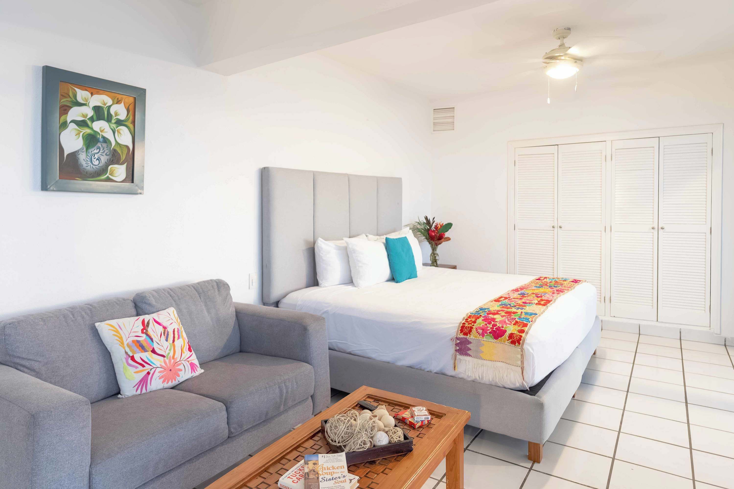 Bügeleisen/Bügelbrett, Reisekinderbett, WLAN, Bettwäsche