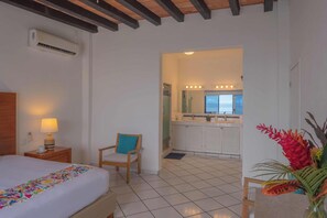 2 habitaciones, tabla de planchar con plancha, cuna de viaje y wifi
