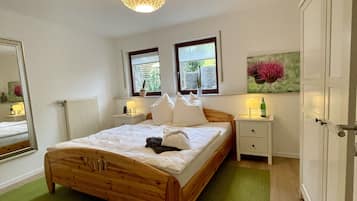 1 bedroom, in-room safe, iron/ironing board, WiFi