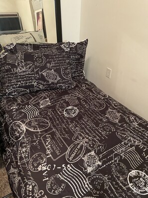 2 bedrooms, WiFi - Fancy FoXX (Humble)
