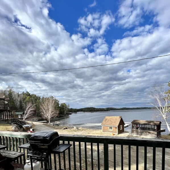 Property grounds - Lakeside Cabin with Shared Hot Tub and Sauna! (Nestor Falls)