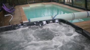 Piscine couverte, piscine chauffée
