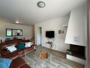 TV - NEW LAUNCH!!! Wyndham Beach and Pools Resort in La Cala, Mijas & Fuengirola (Las Lagunas de Mijas)