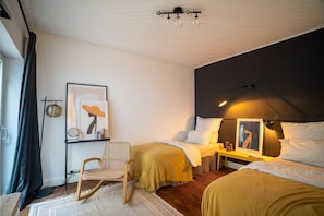 6 bedrooms, iron/ironing board, travel cot, WiFi