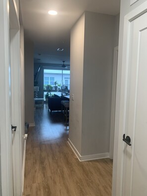 Interior - Modern Luxury Atlanta Beltline Apartment with rooftop pool - Walk to (Atlanta)