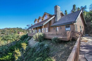 Exterior - Countryside home with expansive views of the hills and valleys of Julian. (Julian)