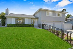 Luokittelematon kuva, 5 kautta 53, painike