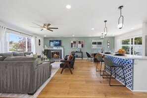 Interior - Ultimate Group Getaway—Pool, Spa, Views, Games! (San Diego)