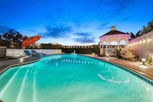 Unclassified image, 1 of 53, button