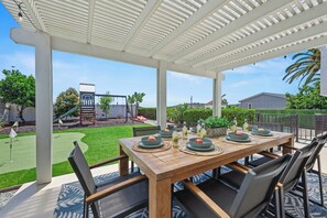 Outdoor dining - Ultimate Group Getaway—Pool, Spa, Views, Games! (San Diego)