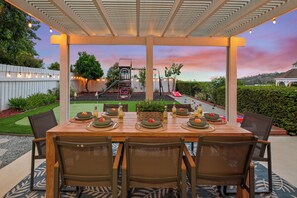 Outdoor dining
