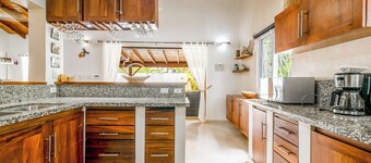 Holiday Villa - 3 Bedrooms A/C -2 Bathrooms-Private Pool-Garden-300M POPY Beach