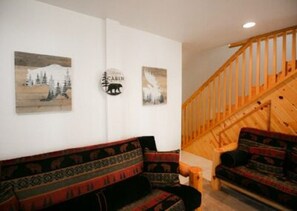 Interior - Lakeside Pines 2 located on Pickerel Lake (St Germain)