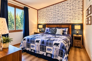 Room - Liam's Landing located on Little St Germain Lake (St Germain)