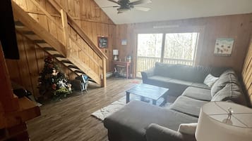 Smart-TV, Kamin, Videospiele