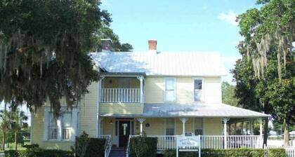 The Perfect Package of Space, Style and Comfort