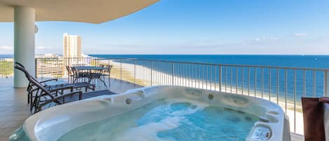 室外 SPA 浴池