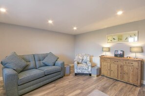 Interior - Dairymaid's Cottage (Morpeth)