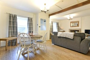 Interior - West End Cottage (Alnwick)
