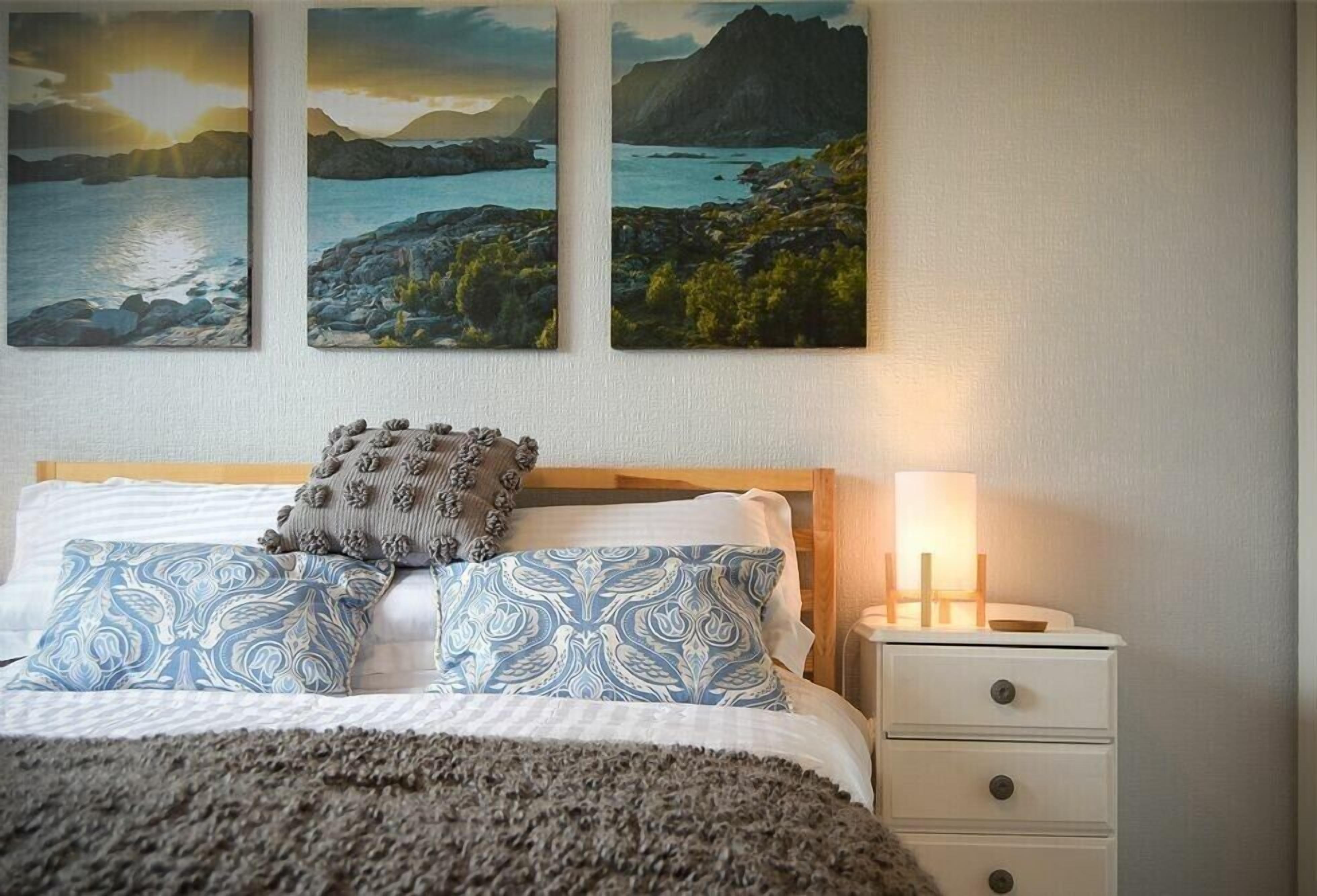 3 عدّة غرف نوم وبديكورات فريدة لكل غرفة وطراز فريد لكل وحدة