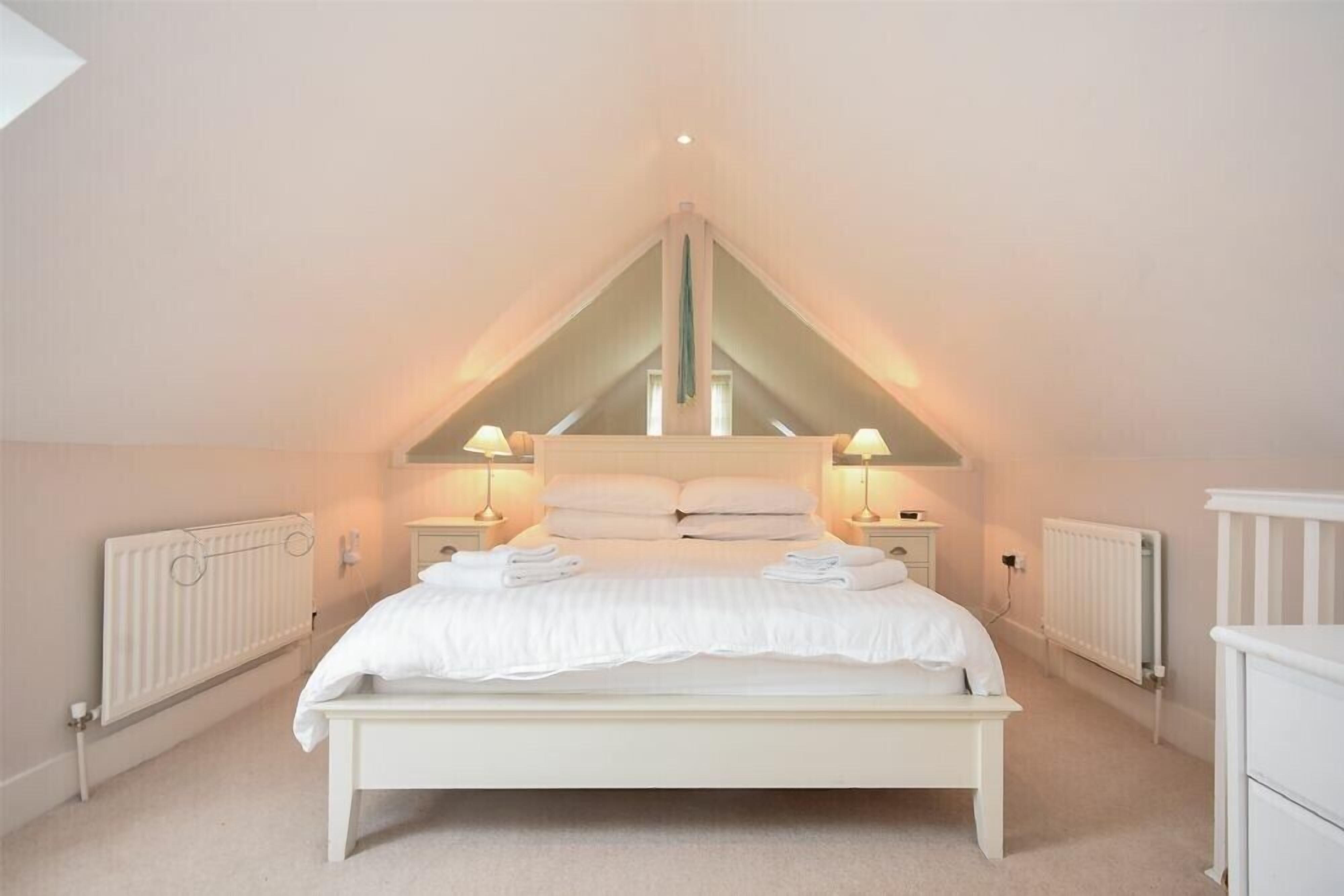 3 slaapkamers, individueel gedecoreerd, individueel gemeubileerd