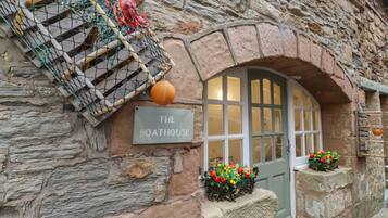 Cottage | Exterior