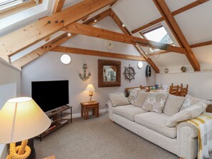 Living area - The Boathouse (Seahouses)