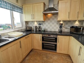 Fridge, dishwasher, cookware/dishes/utensils - Barnacle Cove (Chathill)